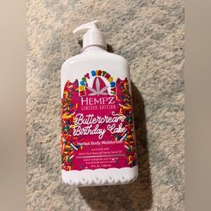 Hempz Limited Edition Buttercream Birthday Cake Body Moisturizer